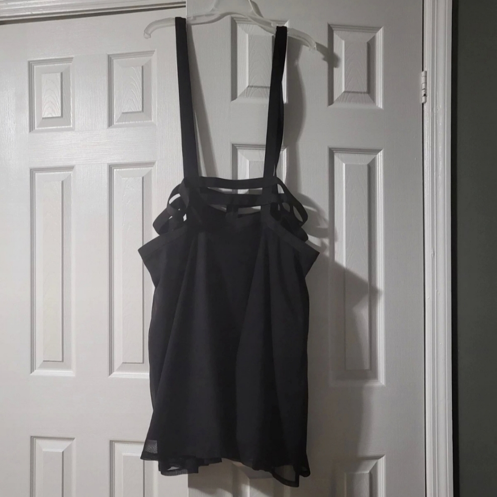 Hot topic strappy skirt.